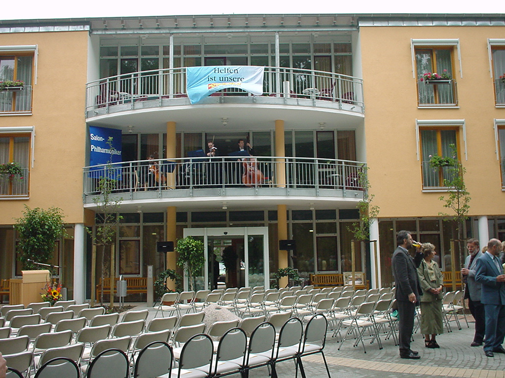 Feierliche Eröffnung des Seniorenheims in Kitzscher
