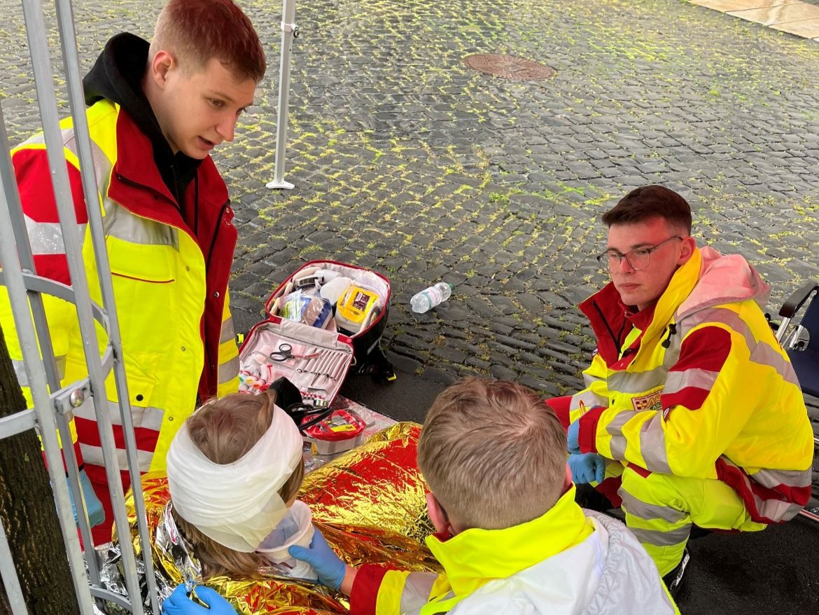 Sächsisches Landesjugendtreffen mit Erste-Hilfe-Wettbewerb in Zittau