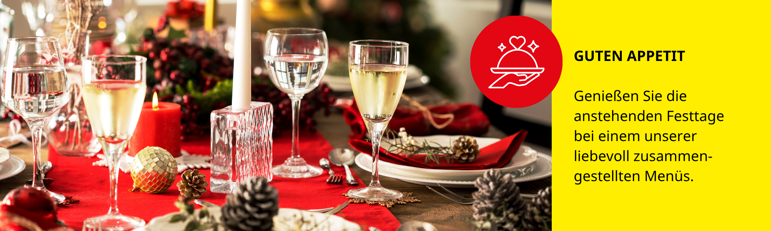 Vorauschau_Festtagsmenüs_AdobeStock_184854874_web.jpg Table served for Christmas dinner