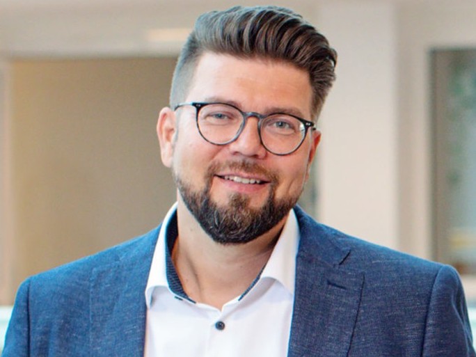 Hirsekorn_Matthias_Kontrollkommission_Copyright_Helios-Kliniken_Thomas Oberländer_zugeschnitten.jpg