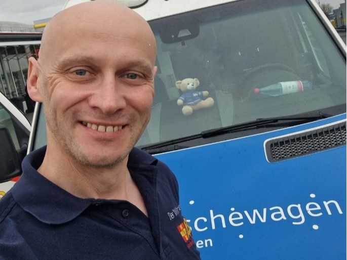 „Mein Herz blüht einfach auf“ – Wunscherfüller René vom Wünschewagen Sachsen im Porträt