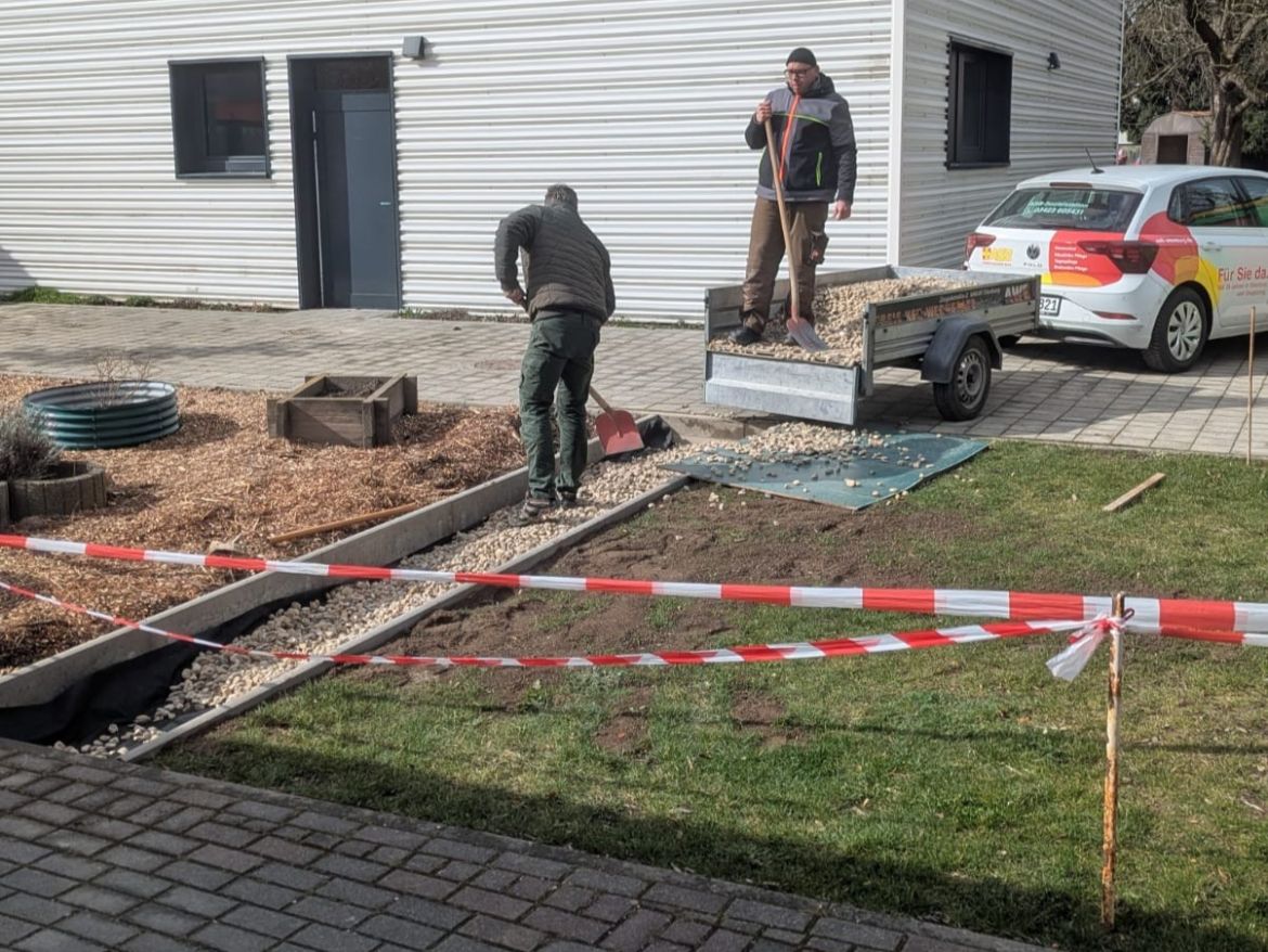 Rollibeet und Barfußpfad 9.jpg