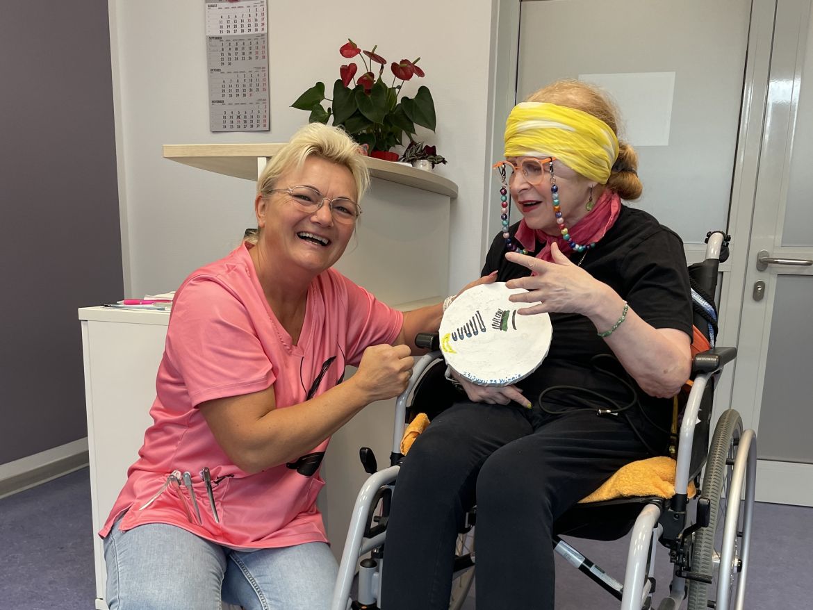 Winnie Zimdars und Friseurin Kerstin